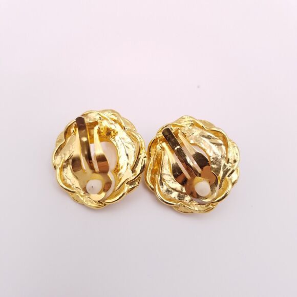 Earrings Gold Tone Round Rope Chain Border Faux Pearl Clip On Fashion Statement - Picture 3 of 4